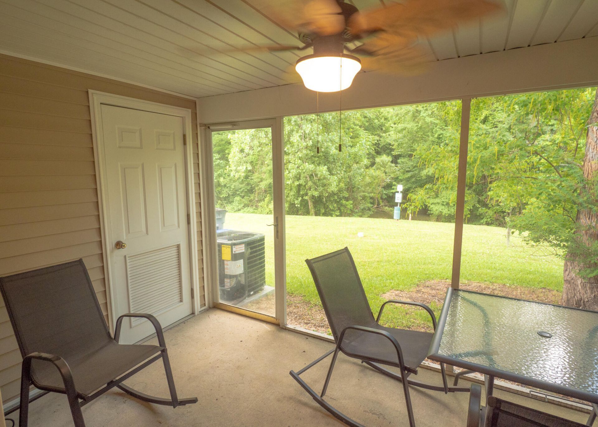 7919 Shadow Oak Drive Photo 14