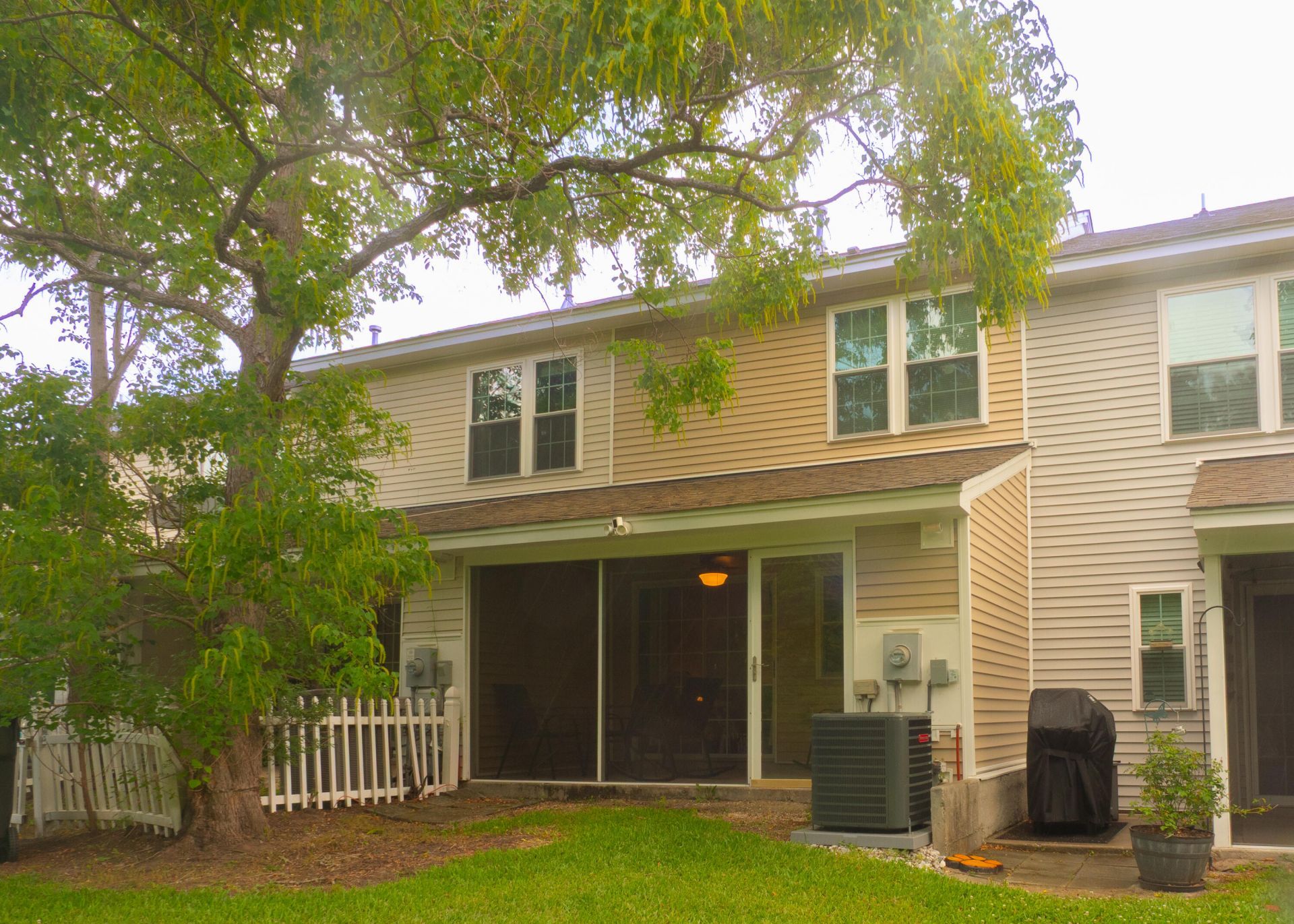 7919 Shadow Oak Drive Photo 17