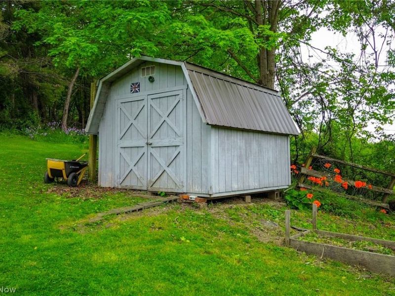 136 E Wheeling Street, Cadiz, OH 43907 Photo 8