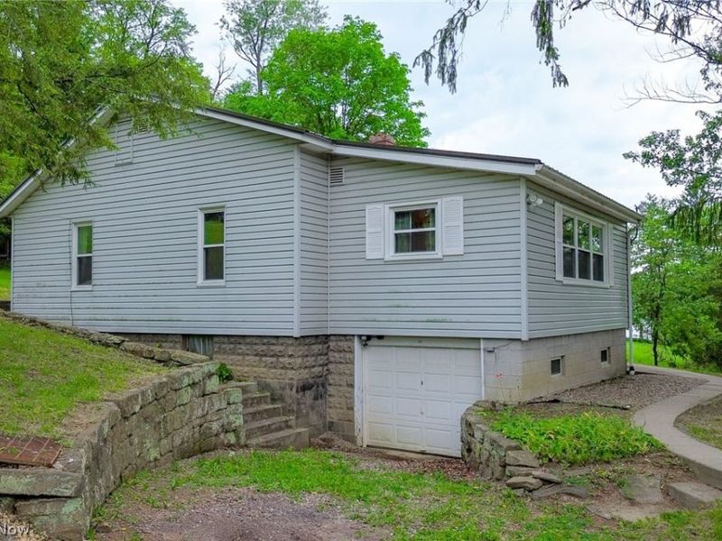 136 E Wheeling Street, Cadiz, OH 43907 Photo 8