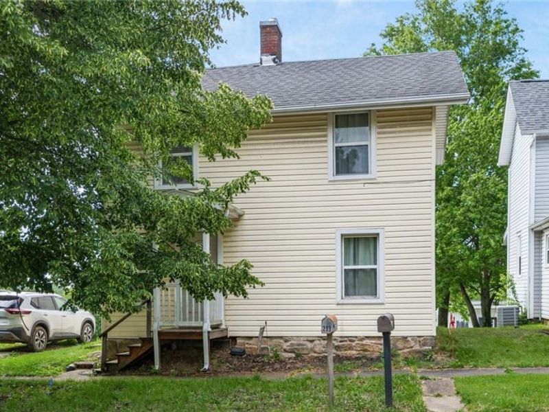 212 W Main Street, Somerset, OH 43783 Photo 2