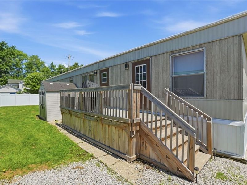 137 Marilyn Drive, Madison, OH 44057 Photo 2