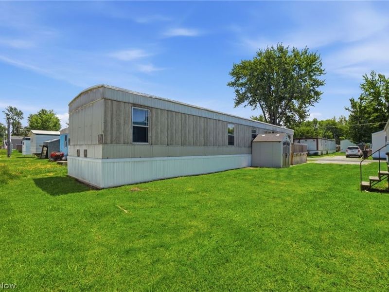 137 Marilyn Drive, Madison, OH 44057 Photo 4