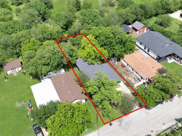 206 Sherwood ST, San Marcos, TX 78666