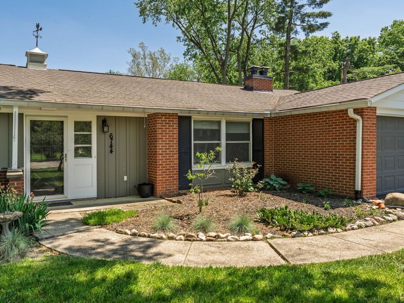 6744 Merwin Place, Columbus, OH 43235 Photo 4