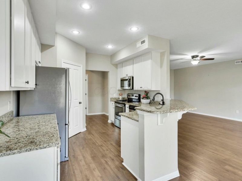 505 Wintergreen Way, Lewis Center, OH 43035 Photo 13