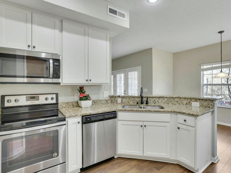 505 Wintergreen Way, Lewis Center, OH 43035 Photo 15