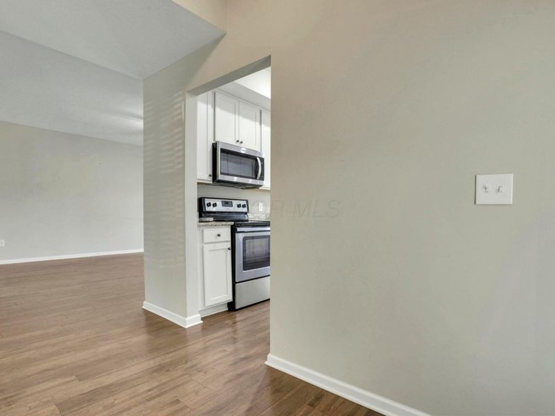 505 Wintergreen Way, Lewis Center, OH 43035 Photo 9
