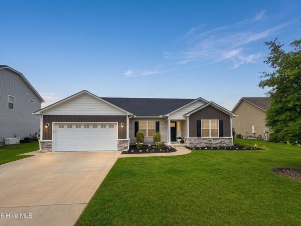 242 Legacy Lane , Newport, NC 28570
