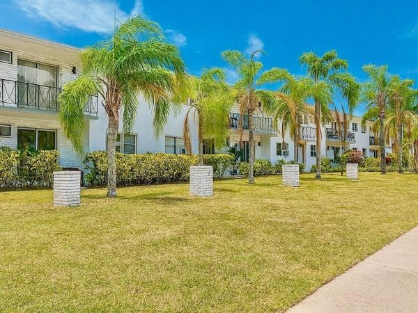 6150 SW 37th Street, Davie, FL 33314