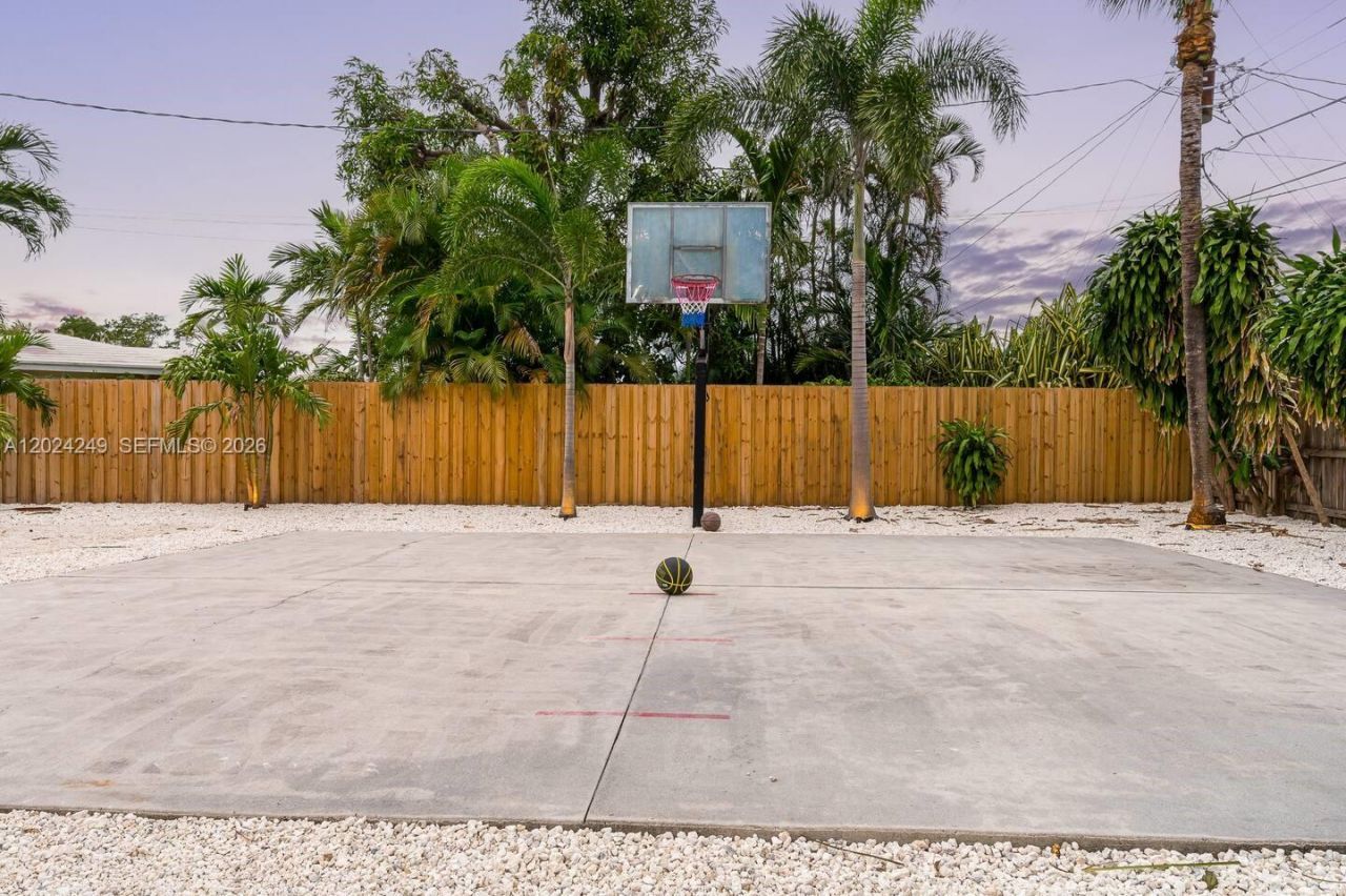 5250 NE 15th Ave , Fort Lauderdale, FL 33334 Photo