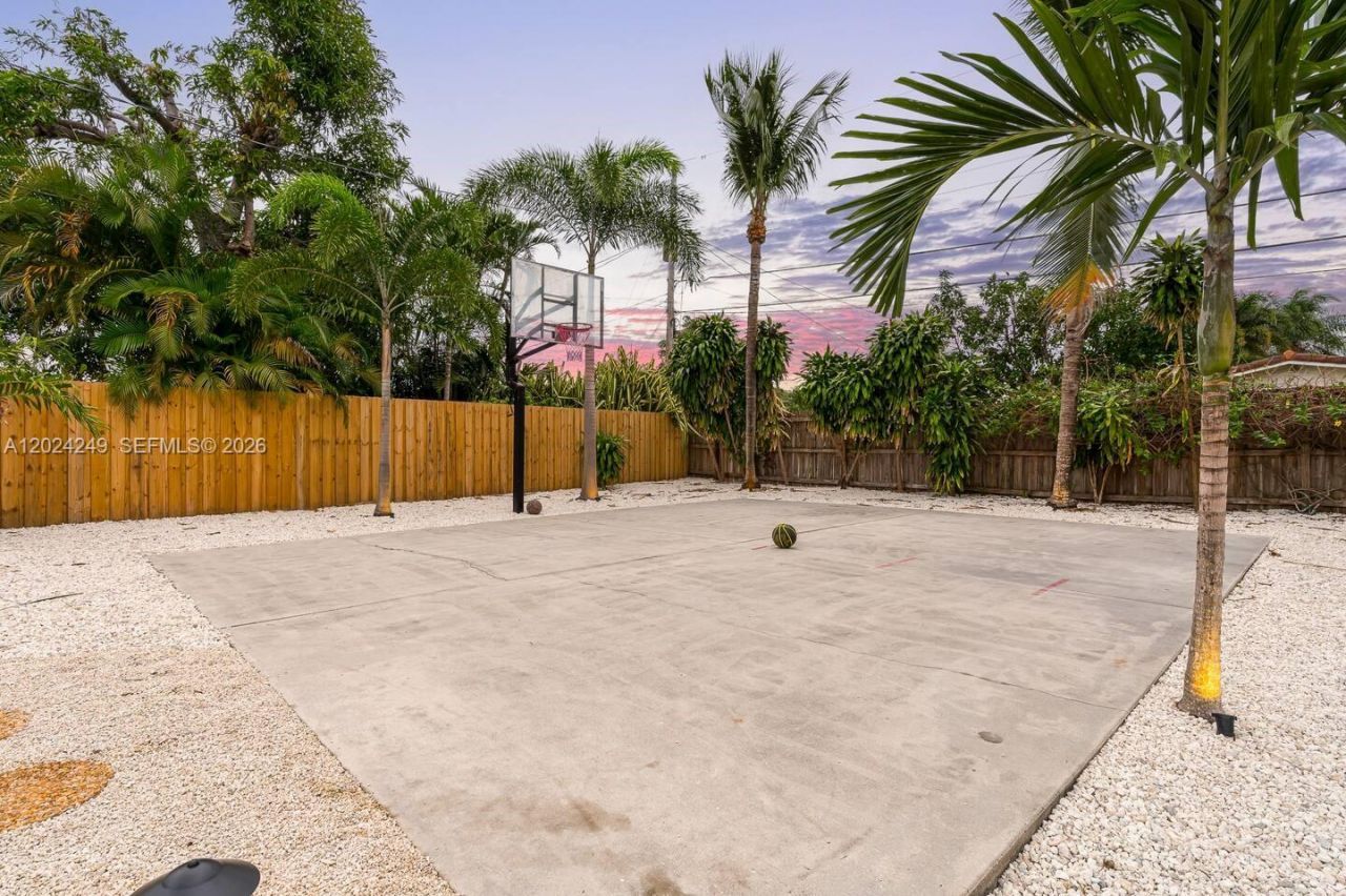 5250 NE 15th Ave , Fort Lauderdale, FL 33334 Photo