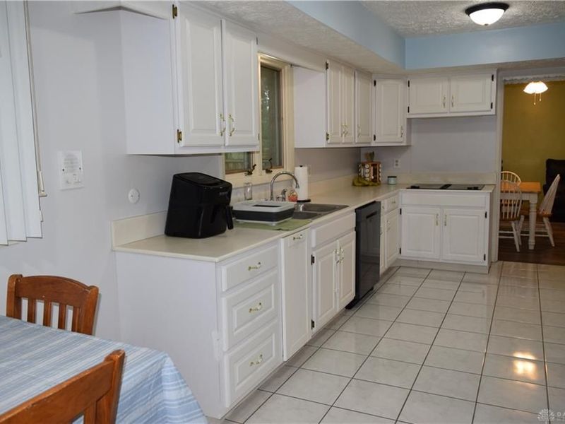 7356 Dayton Farmersville Road, Dayton, OH 45417 Photo 24