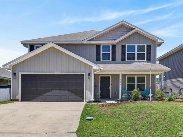 9439 Lutoo Ln, Pensacola, FL 32526
