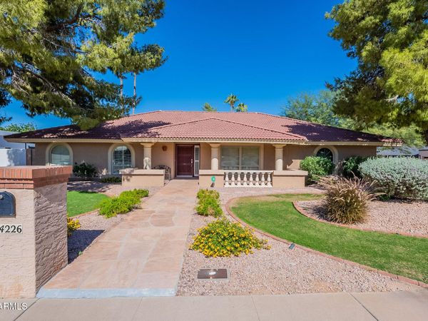 4226 E NORTH Lane, Phoenix, AZ 85028