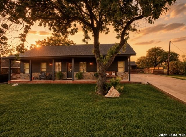 115 Fahr Dr, Poth, TX 78147 Main Photo