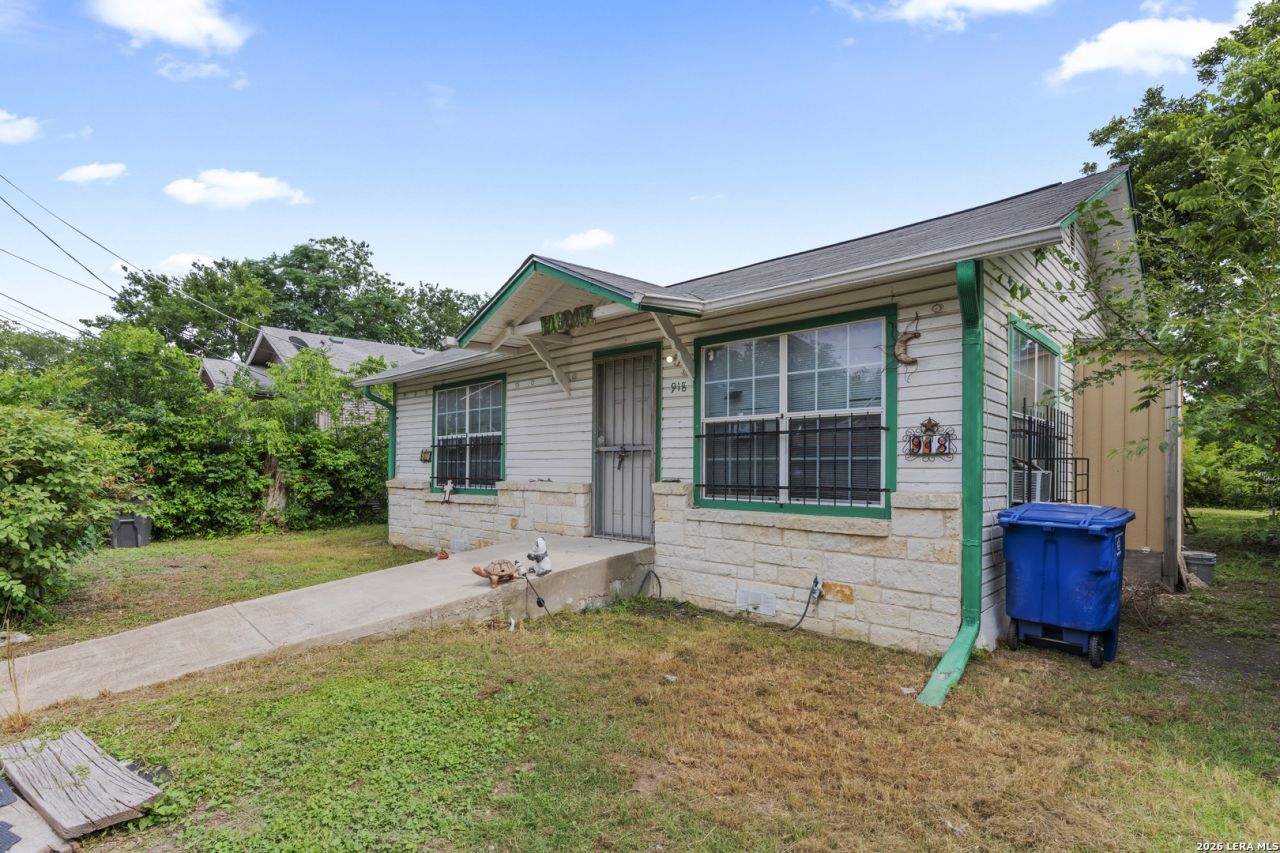 918 Cecilia St, San Antonio, TX 78207 Main Photo