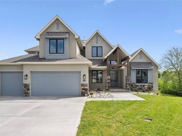 2728 NE 91st Place, Kansas City, MO 64156