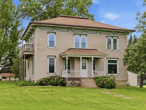 403 E Cherokee Avenue , Shabbona, IL 60550