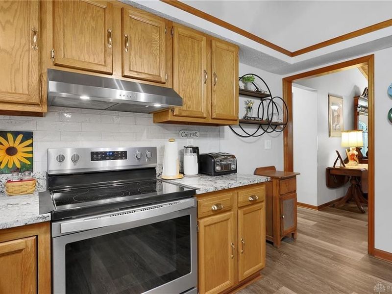 2185 Sequoya Trail, London, OH 43140 Photo 10