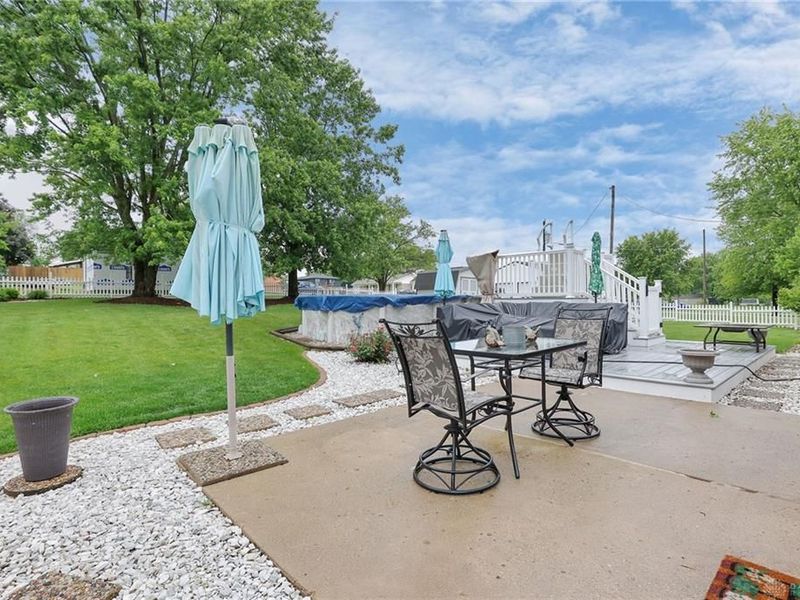 2185 Sequoya Trail, London, OH 43140 Photo 21