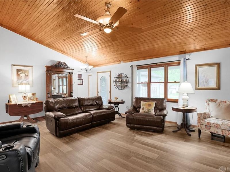2185 Sequoya Trail, London, OH 43140 Photo 31