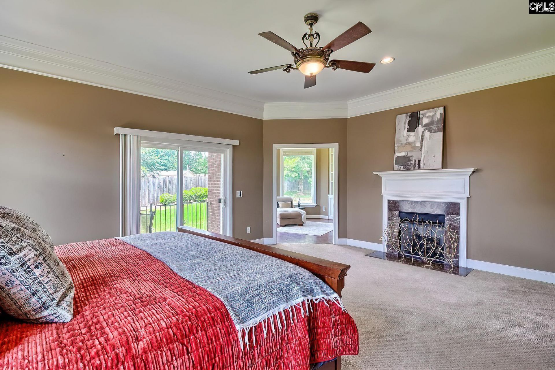 231 Laurent Way  Photo 16