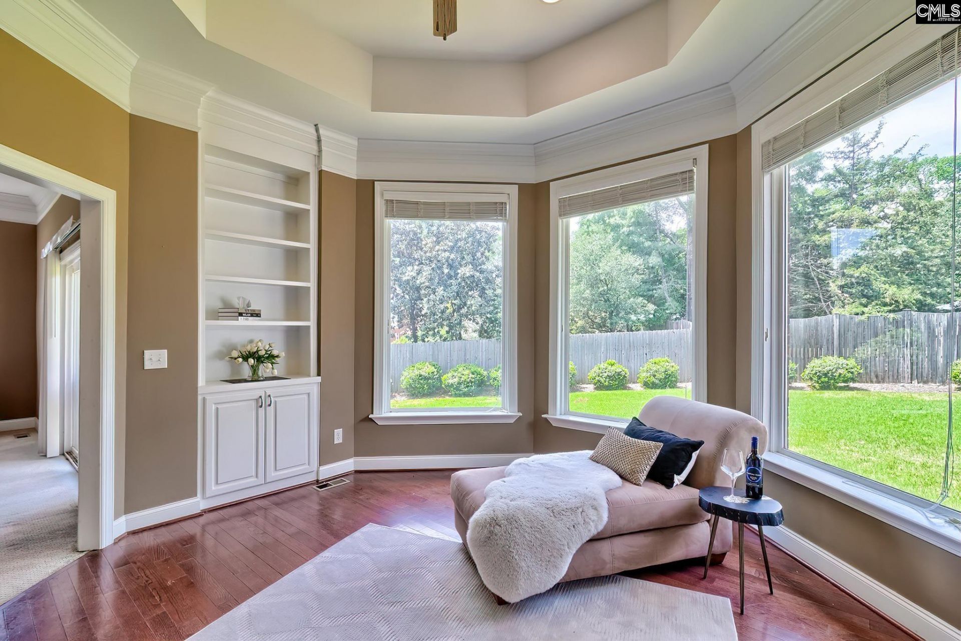 231 Laurent Way Photo 18