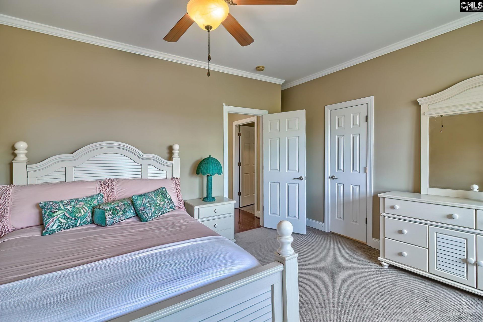 231 Laurent Way  Photo 29