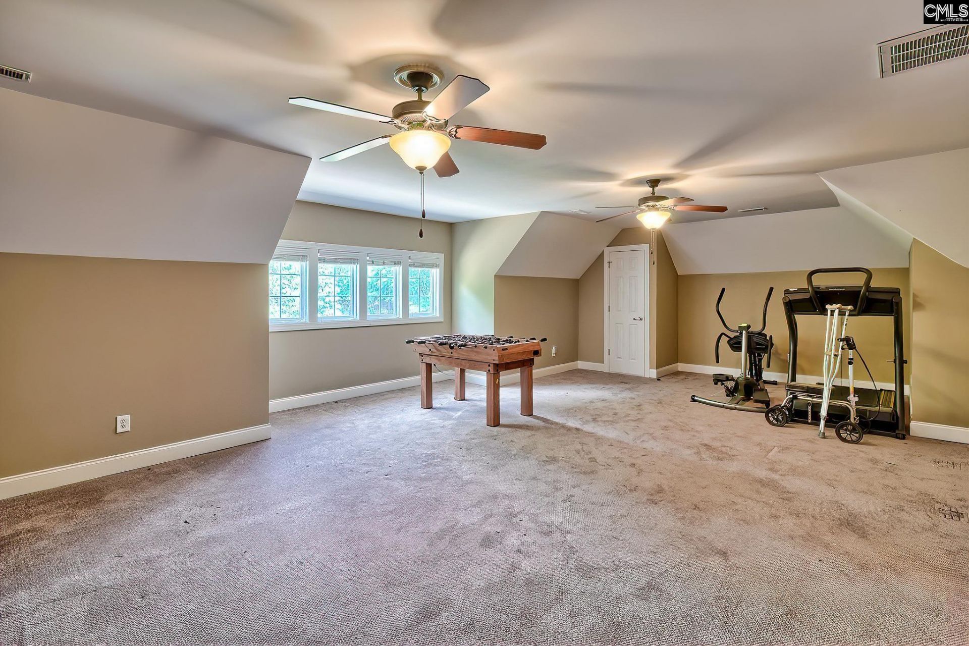 231 Laurent Way Photo 40
