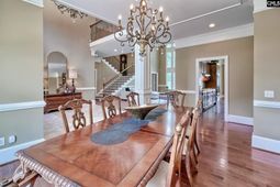 231 Laurent Way  photo 4