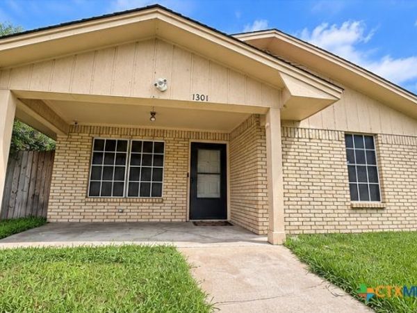1301 N 10th Street, Temple, TX 76501
