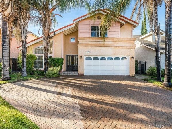 19314 Yolie, Tarzana, CA 91356