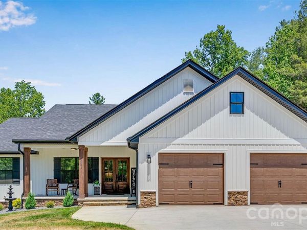 1203 Summerhill Street SW, Lenoir, NC 28645