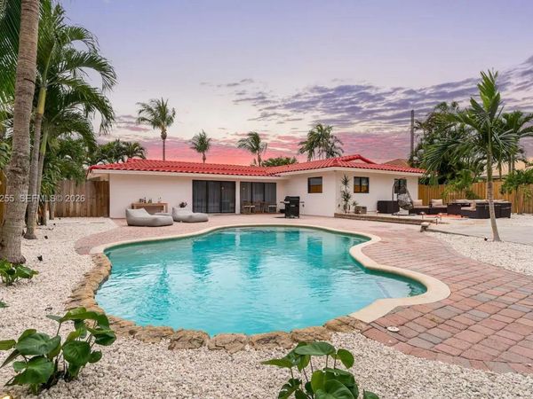 5250 NE 15th Ave , Fort Lauderdale, FL 33334