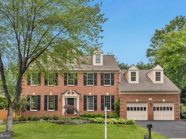8006 COMERFORD DRIVE, FAIRFAX STATION, VA 22039