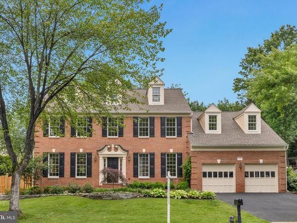 8006 COMERFORD DRIVE, FAIRFAX STATION, VA 22039