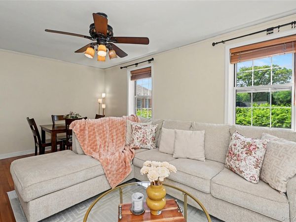 1815 Palmer Avenue, Unit 2L, Larchmont, NY 10538