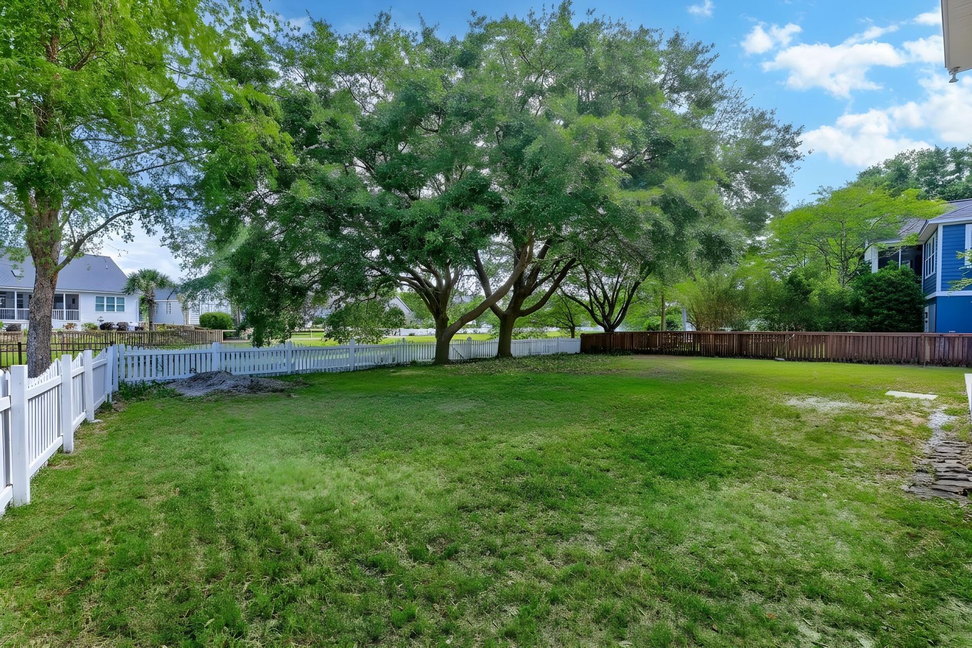 2660 Magnolia Woods Drive Photo 16