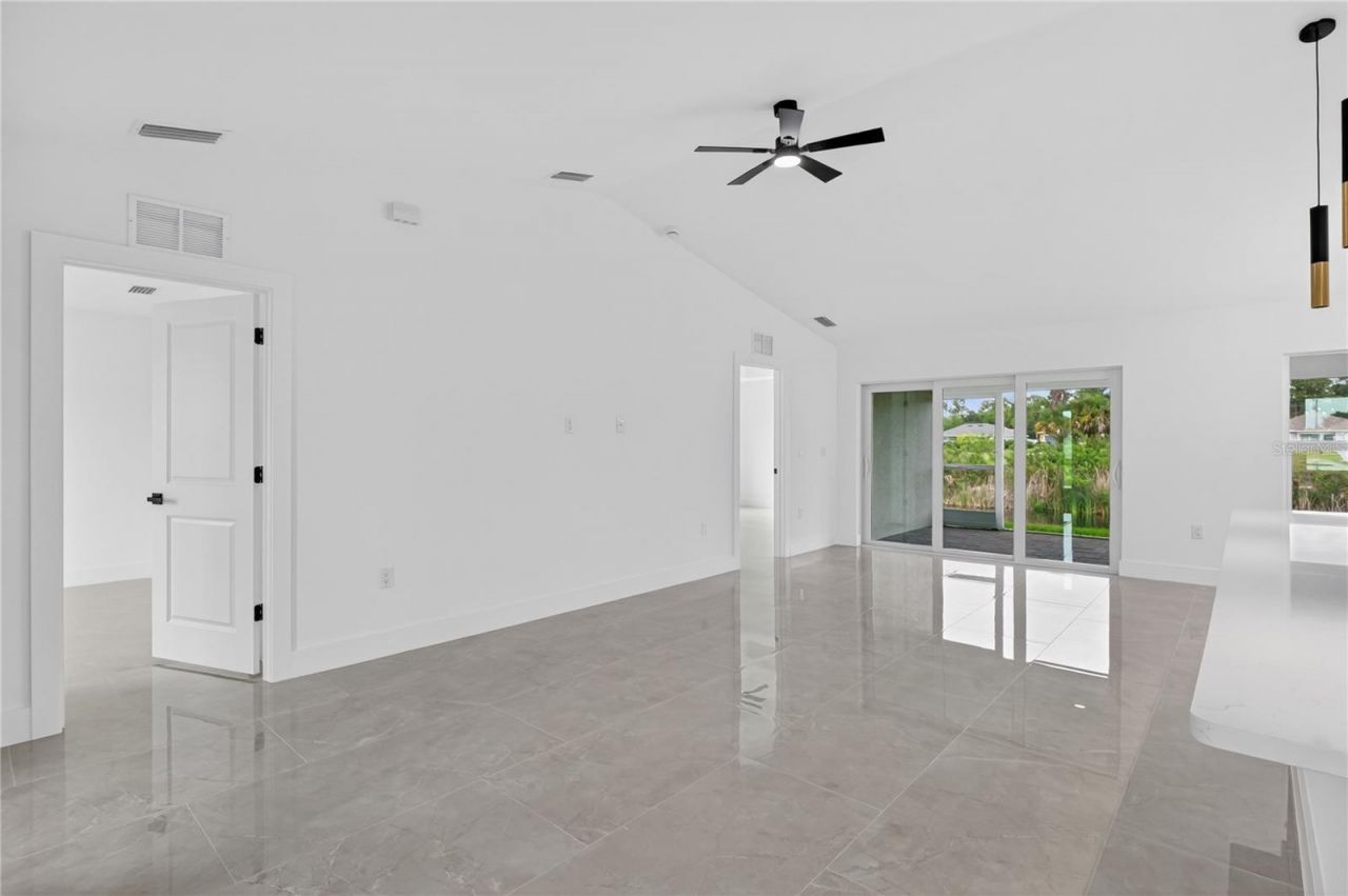 211 NE 31st Street, Cape Coral, FL 33909 Photo