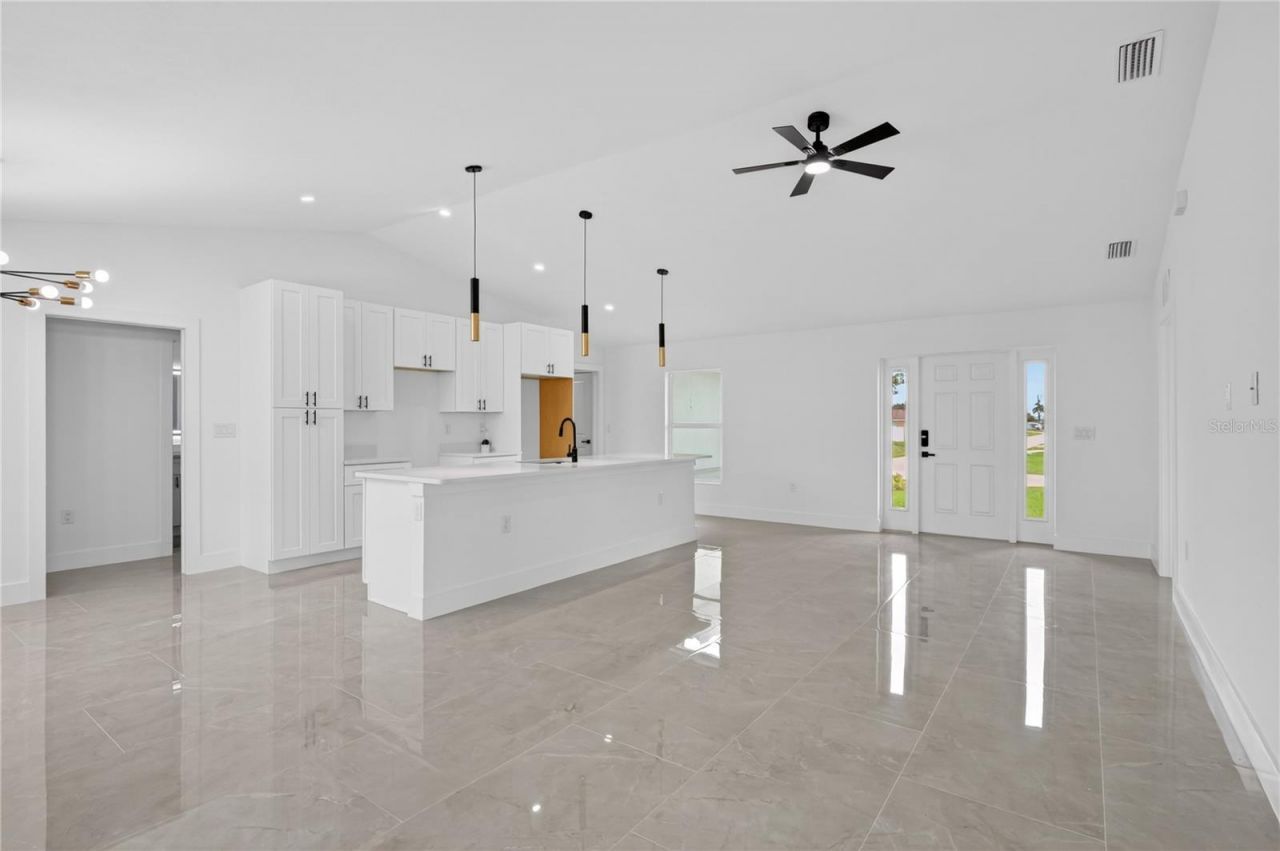 211 NE 31st Street, Cape Coral, FL 33909 Photo