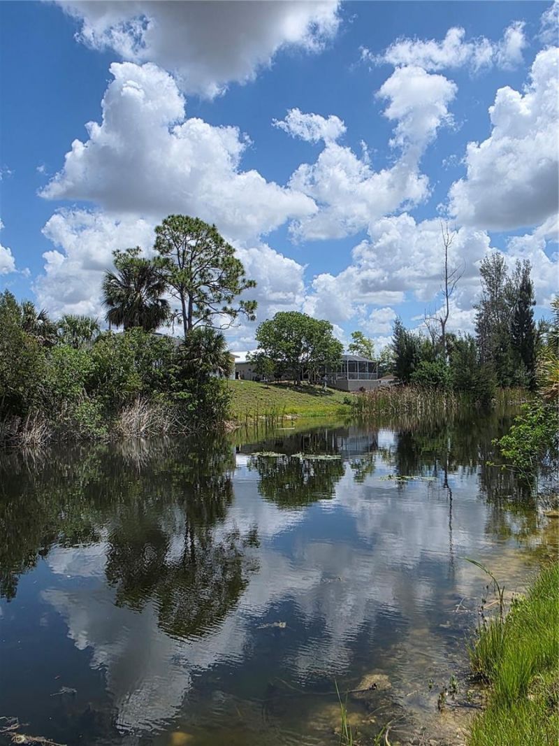 211 NE 31st Street, Cape Coral, FL 33909 Photo
