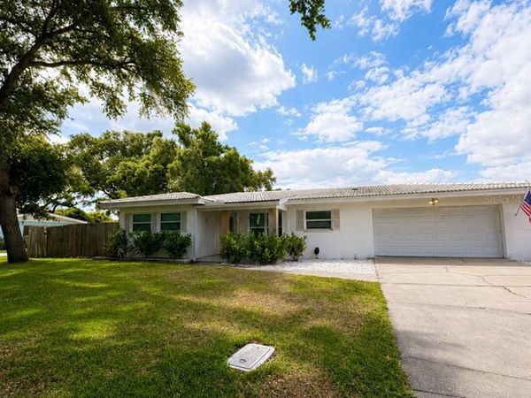 1818 MEADOW LANE , CLEARWATER, FL 33764