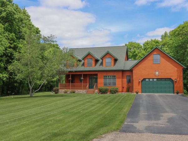 38462 498th Street, North Mankato, MN 56003