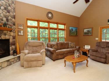 38462 498th Street, North Mankato, MN 56003