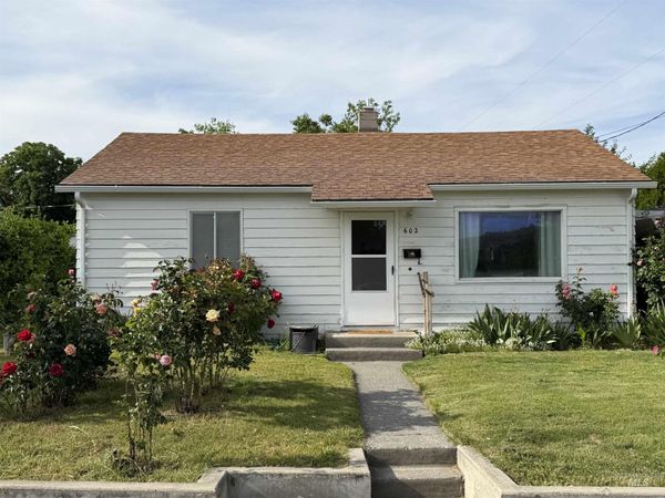 206 Sunrise Drive, Clarkston, WA 99403