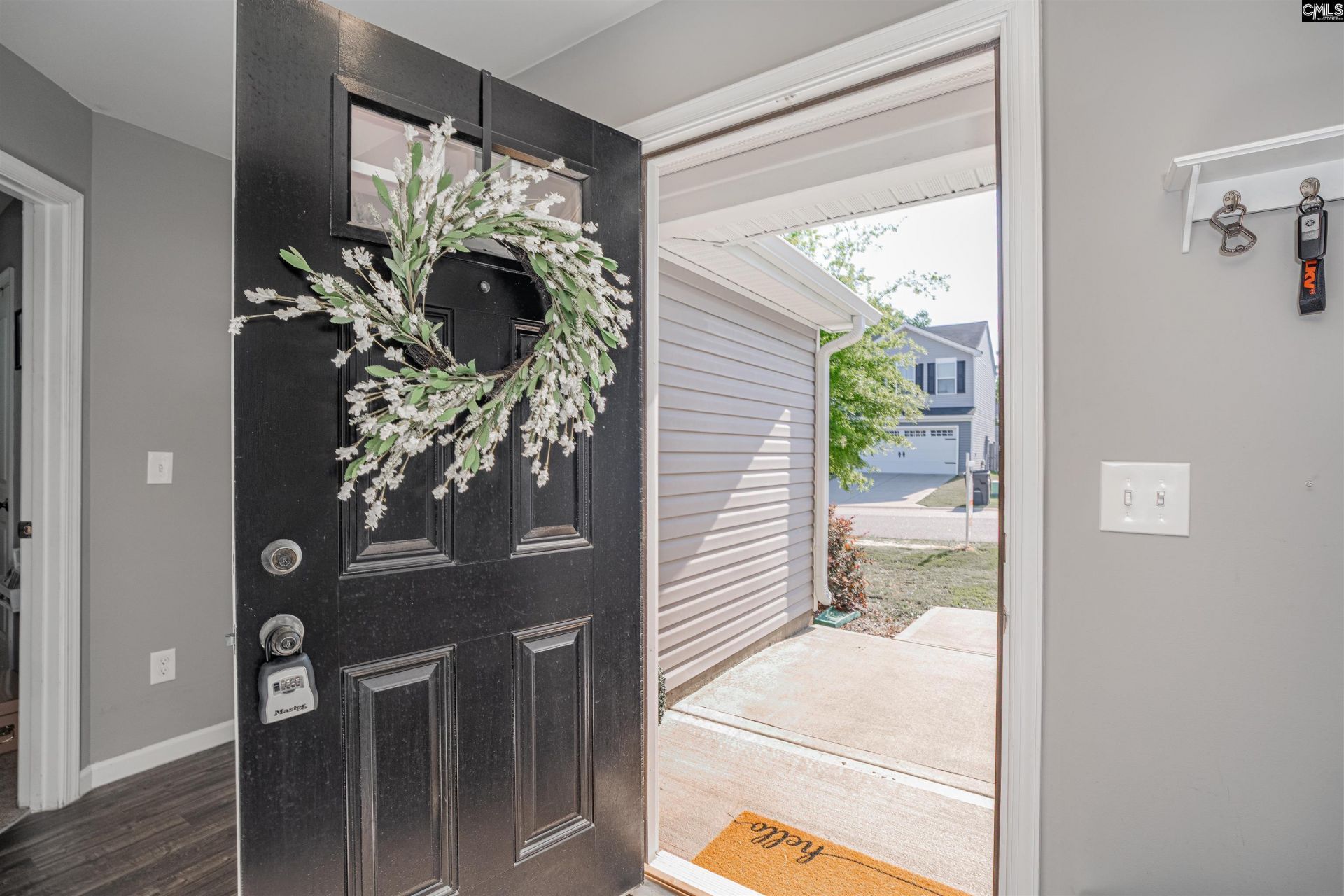 922 Sequoia Drive  Photo 4