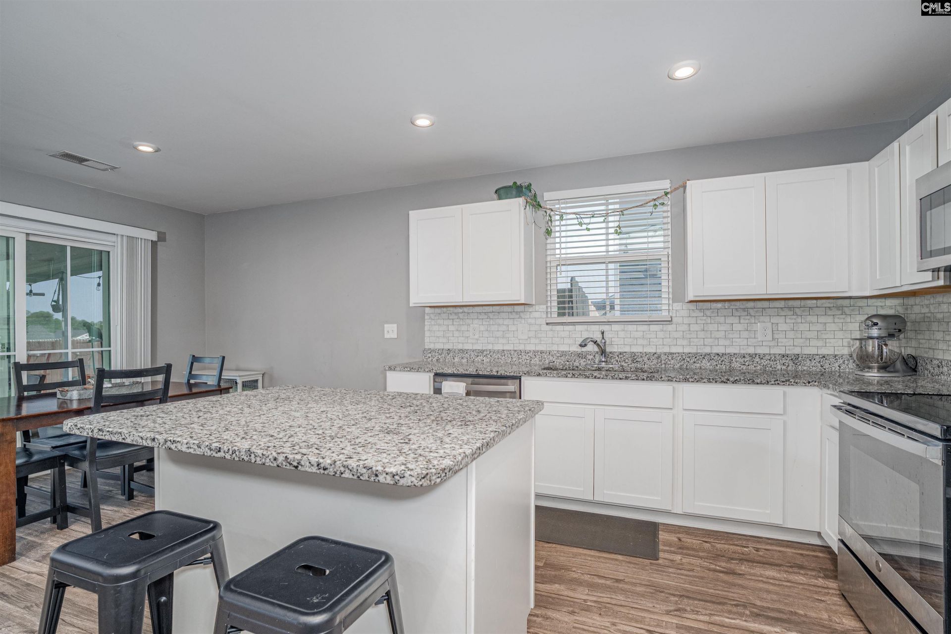 922 Sequoia Drive  Photo 8