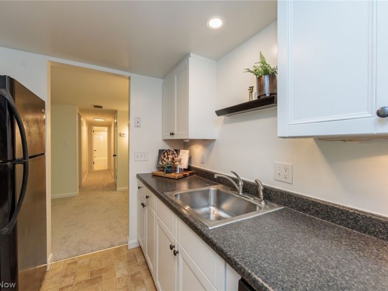 6920 Carriage Hill Drive, Unit 103, Brecksville, OH 44141 Photo 19
