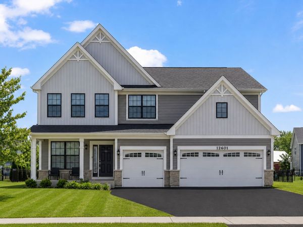 12601 S Poplar Crossing, Plainfield, IL 60585